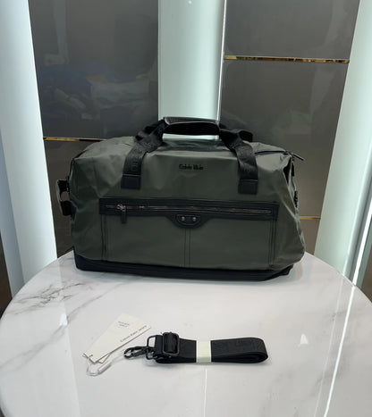 Calvin Klei n Dark Green Luxury Imported Duffel Bag Z16006G