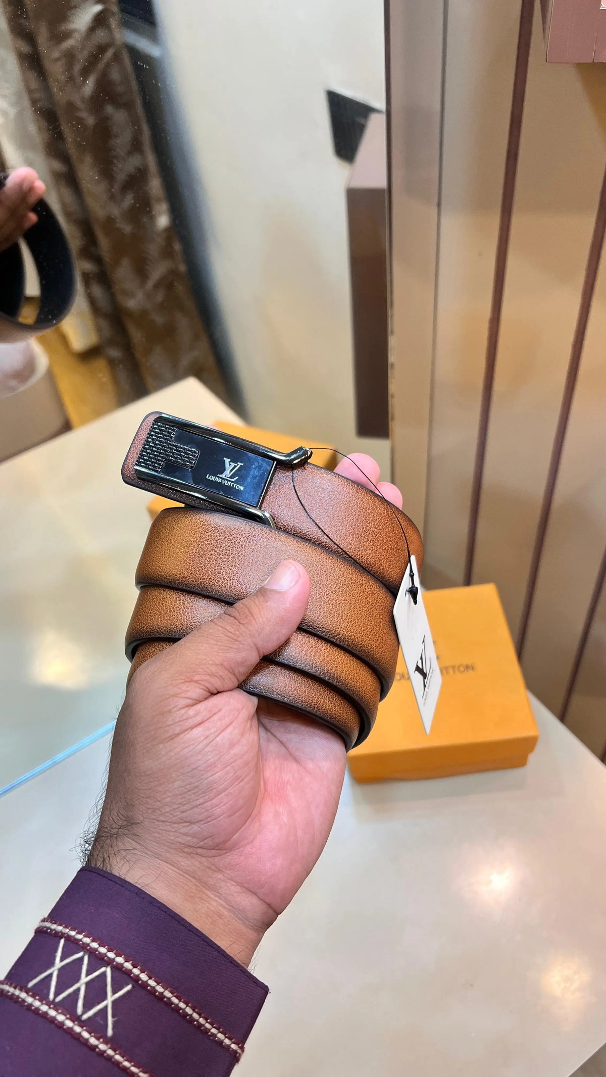 LV LOUIS VUITTON PREMIUM QUALITY IMP BELT WITH OG BOX