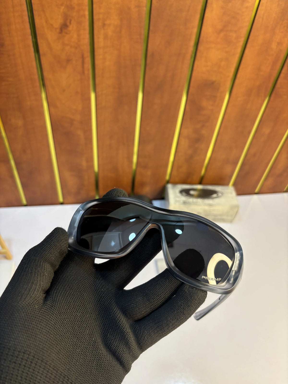 Oakley 9493 Blue