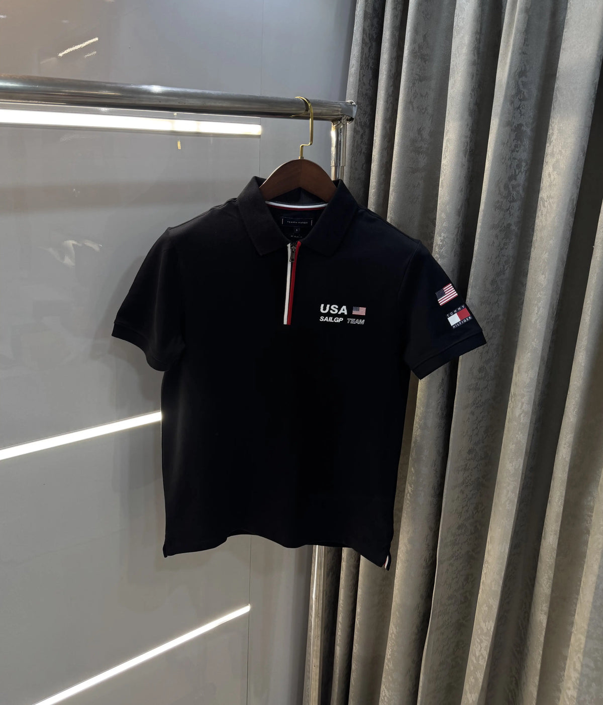 Tomm y Hilfiger Black Premium Polo T-shirt