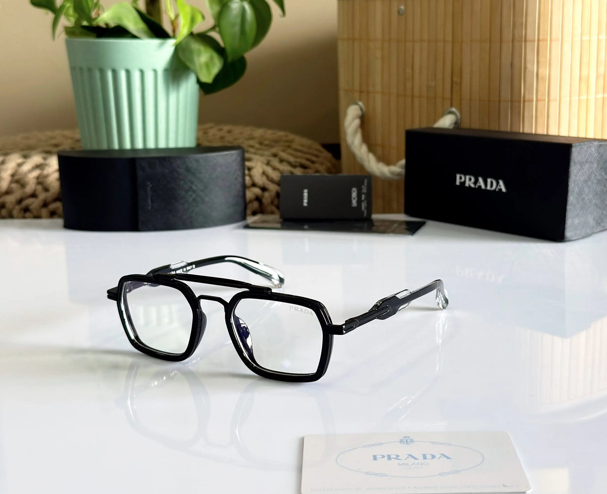 Prad.a_8416_Black_Plano