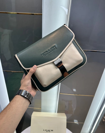 Coac h Luxury Messenger Bag Green&Beige With Magnetic Box Bill And Dust Bag c798