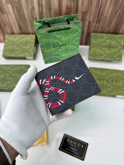 GUCCI PREMIUM STORE IMPORTED WALLET WITH BRAND BOX N CARRY BAG 833