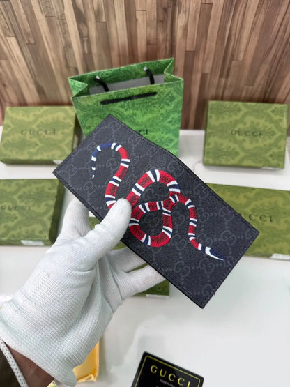 GUCCI PREMIUM STORE IMPORTED WALLET WITH BRAND BOX N CARRY BAG 833