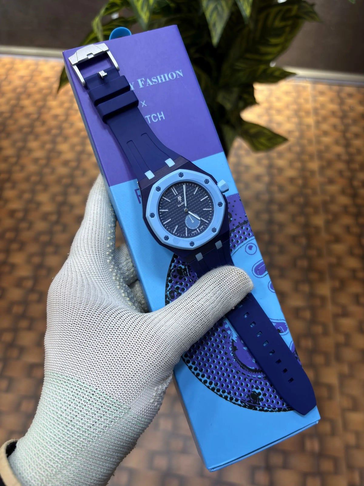 AP X SWATCH ROYAL POP WITH BOX AND SILICON STRAP