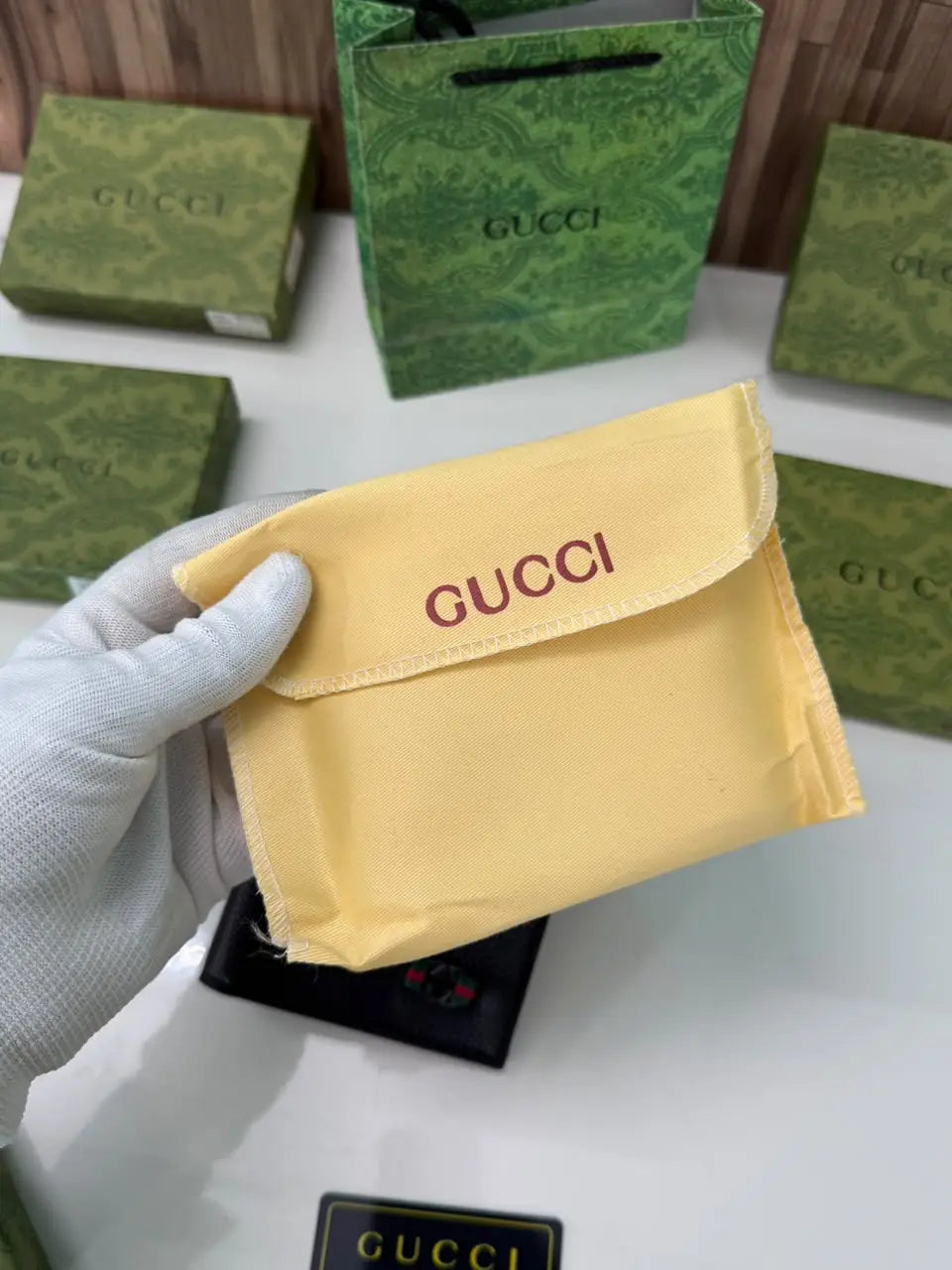 GUCCI LOGO FULL BLACK OFFICIAL STORE MODEL WITH BRAND BOX N CARRY BAG 742