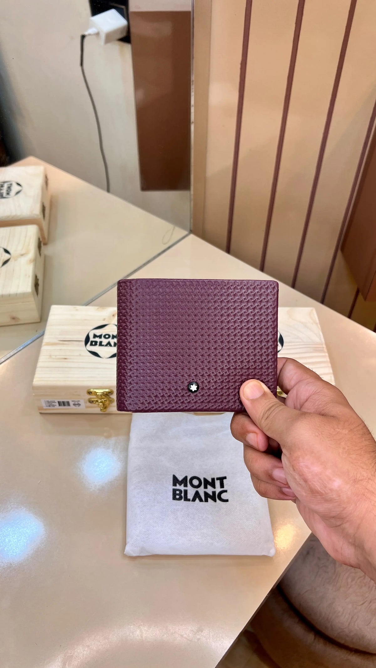 MONT BLANC PREMIUM QUALITY IMP WALLET WITH OG WOODEN BOX
