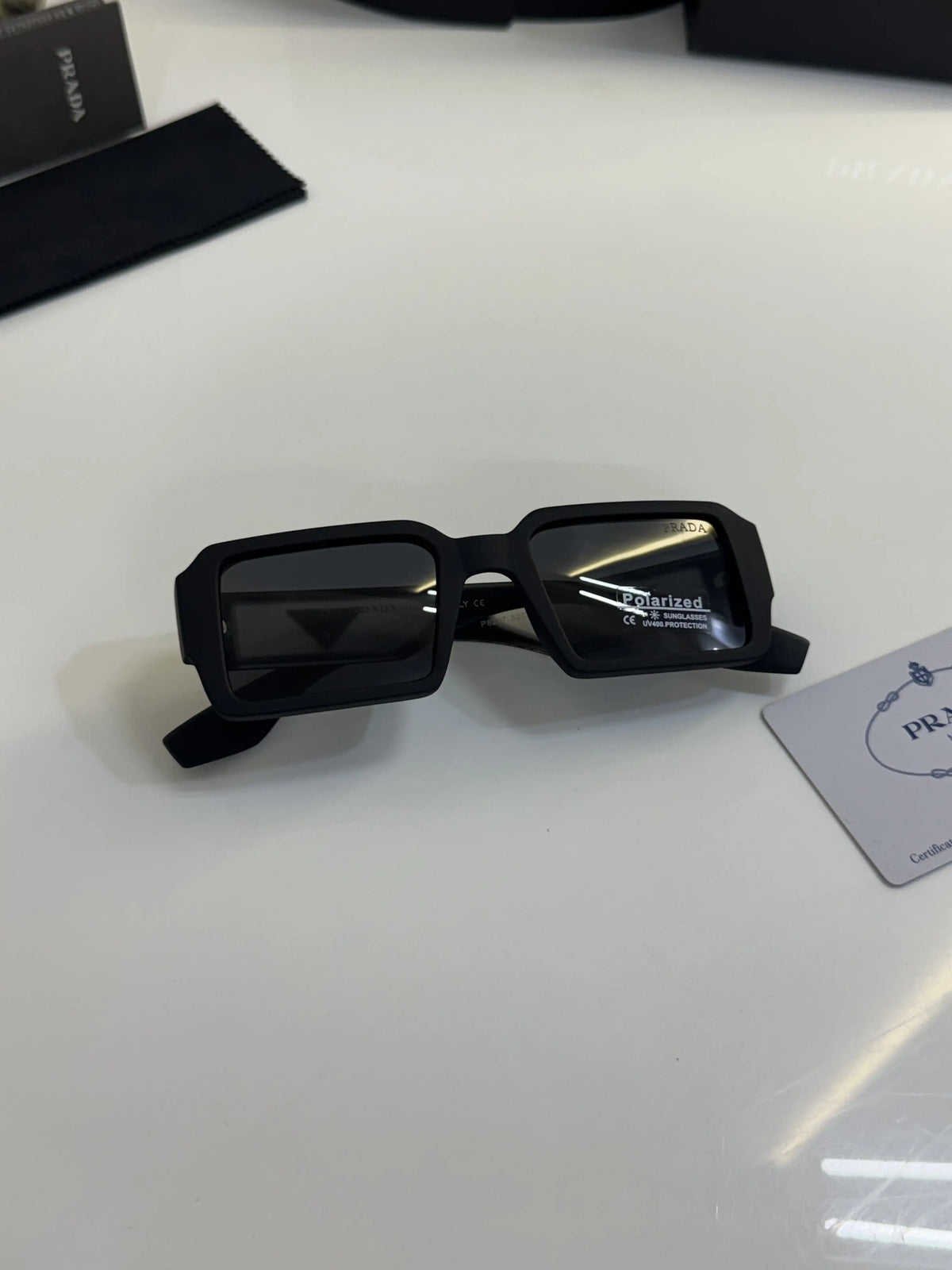 Prada_8207_Ice_Black