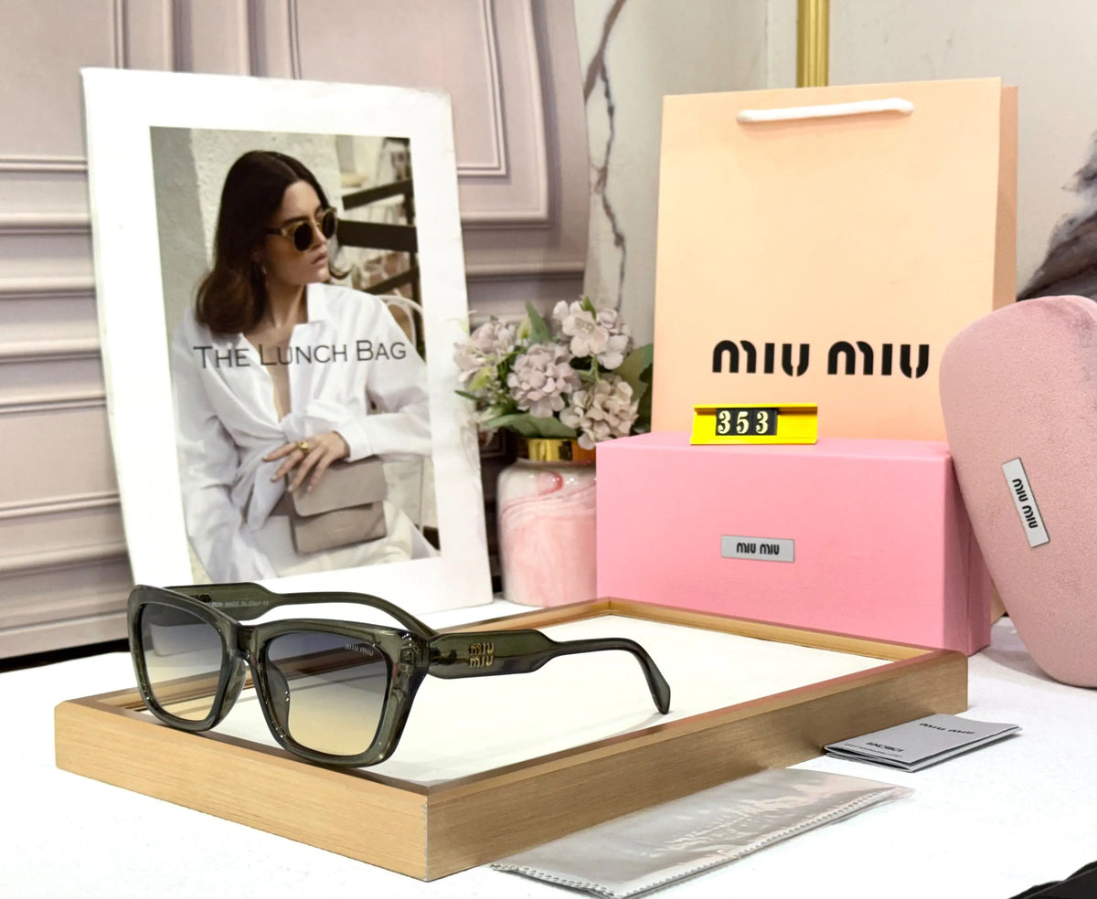 MIU MIU PREMIUM QUALITY UV PROTECTION DESIGNER STORE MODEL 501