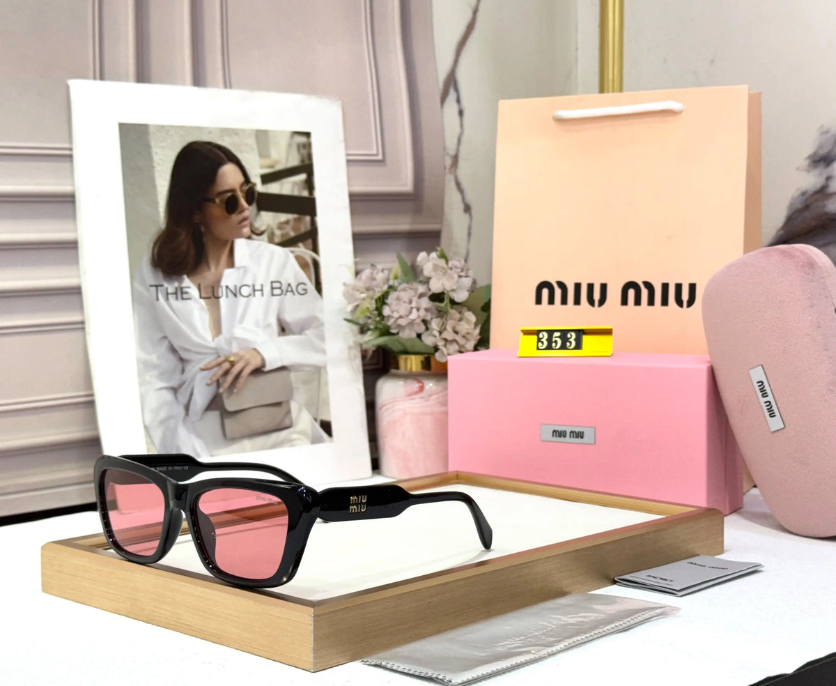 MIU MIU GLOSSY BLACK WITH PINK CANDY PREMIUM QUALITY UV PROTECTION DESIGNER STORE MODEL 502