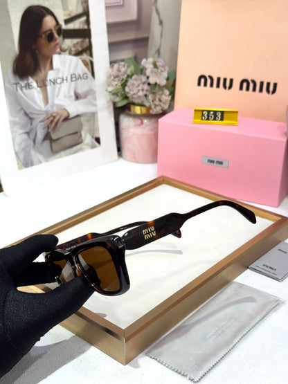 MIU MIU TIGER BROWN CANDY PREMIUM QUALITY UV PROTECTION DESIGNER STORE MODEL 504