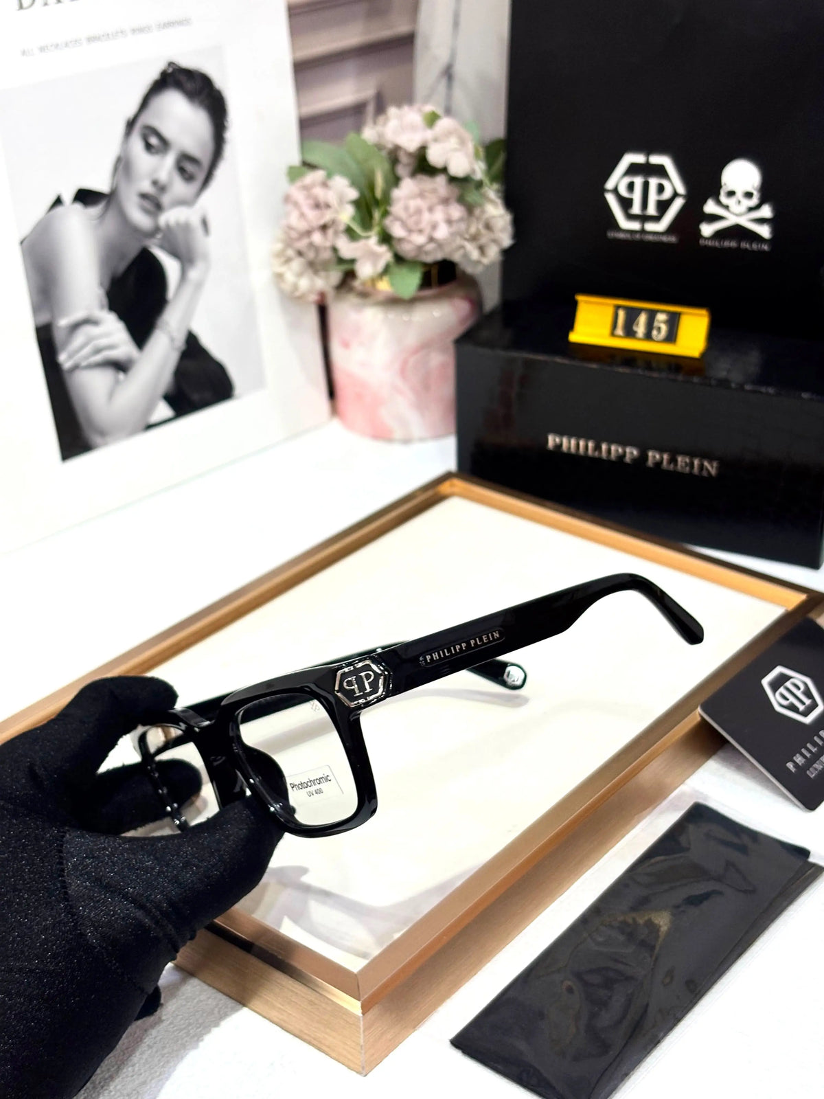 PHILIPP PLEIN GLOSSY BLACK WITH SILVER TOUCH PHOTOCHROMIC DAY NIGHT EDITION PREMIUM QUALITY DESIGNER STORE SUPERHIT MODEL 505