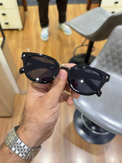 Prada_015_gold_black