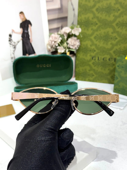 GUCCI DESIGNER GOLD GREEN WITH LOGO DESIGN STICK SHOWROOM MODEL 503