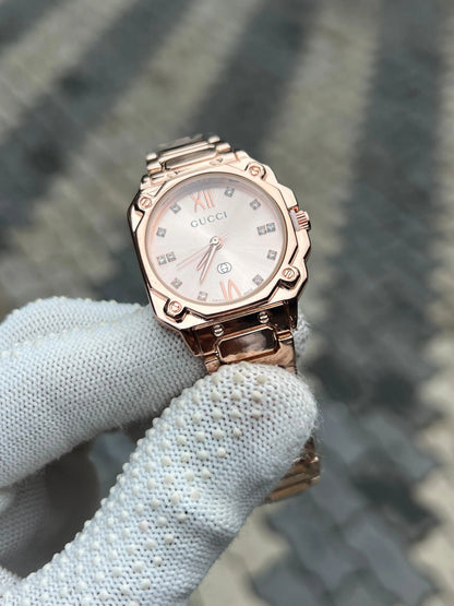 Gucc i Ladies Diamond watch