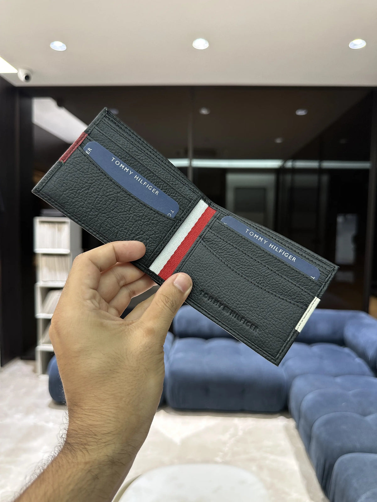 Tommy Hilfiger Premium Wallet Black With Box t195