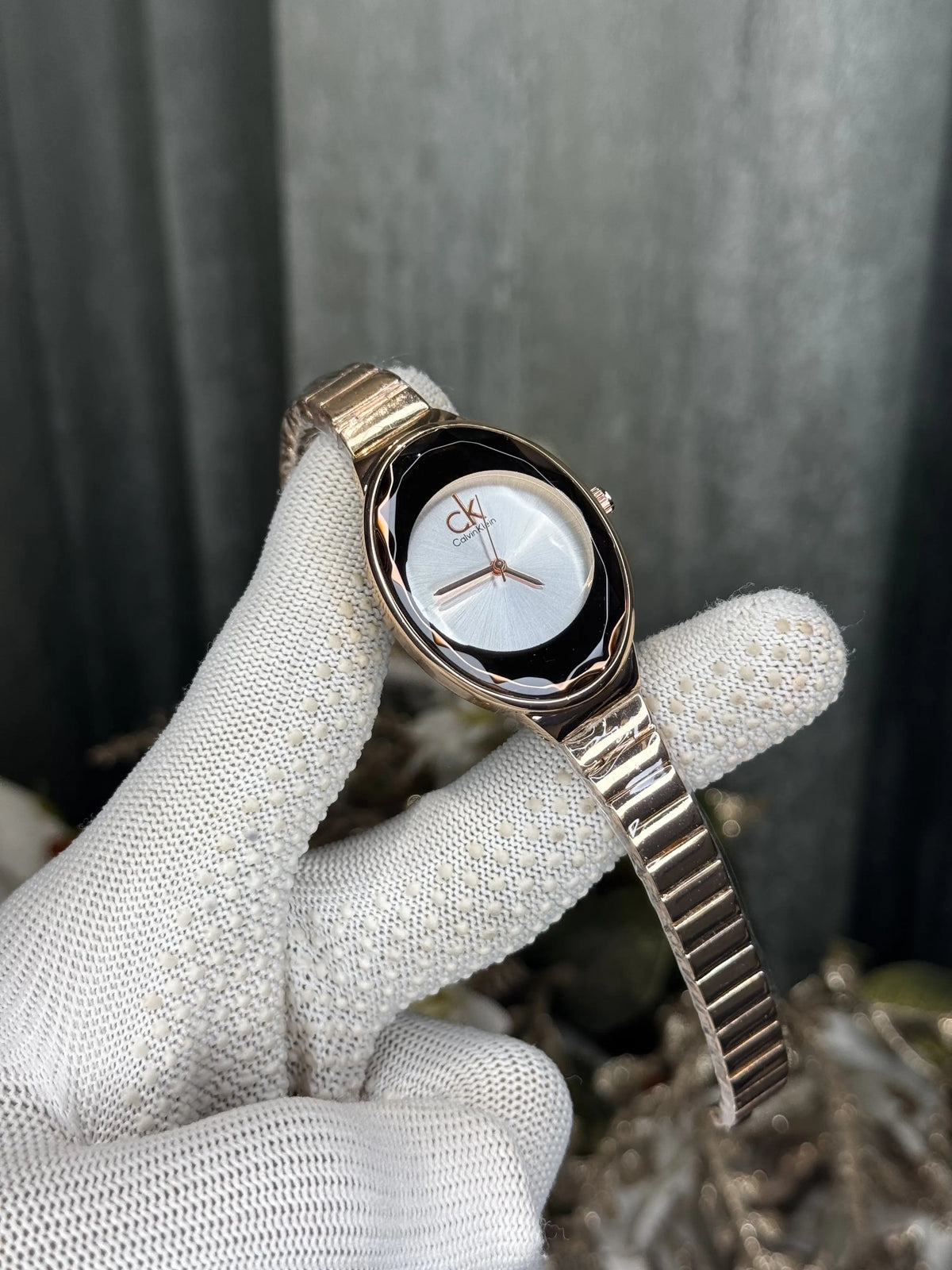 Calvin Klei n Oval Copper White Premium Watch