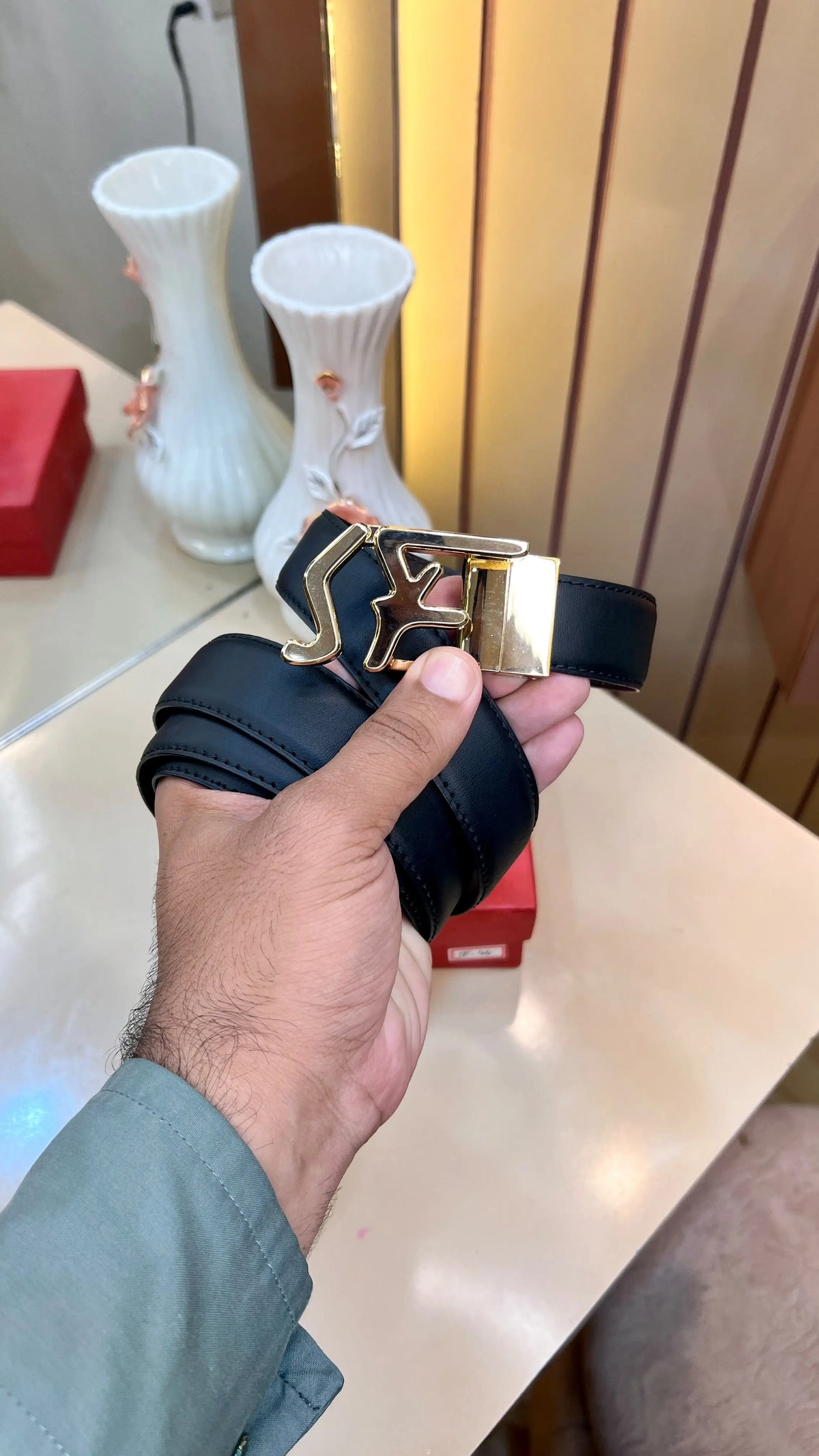 SF SALVATORE FARRAGAMO IMP PREMIUM QUALITY REVERSEABLE BELT WITH OG BOX