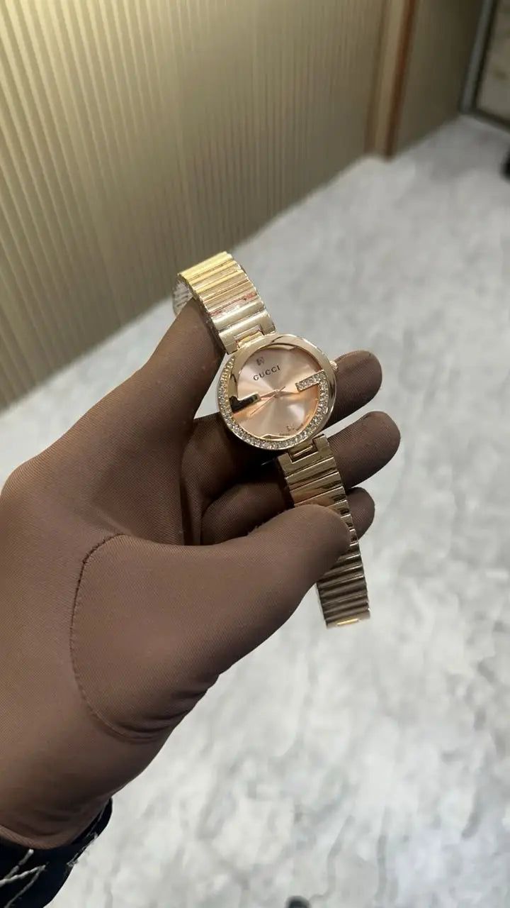 Gucci interlocking