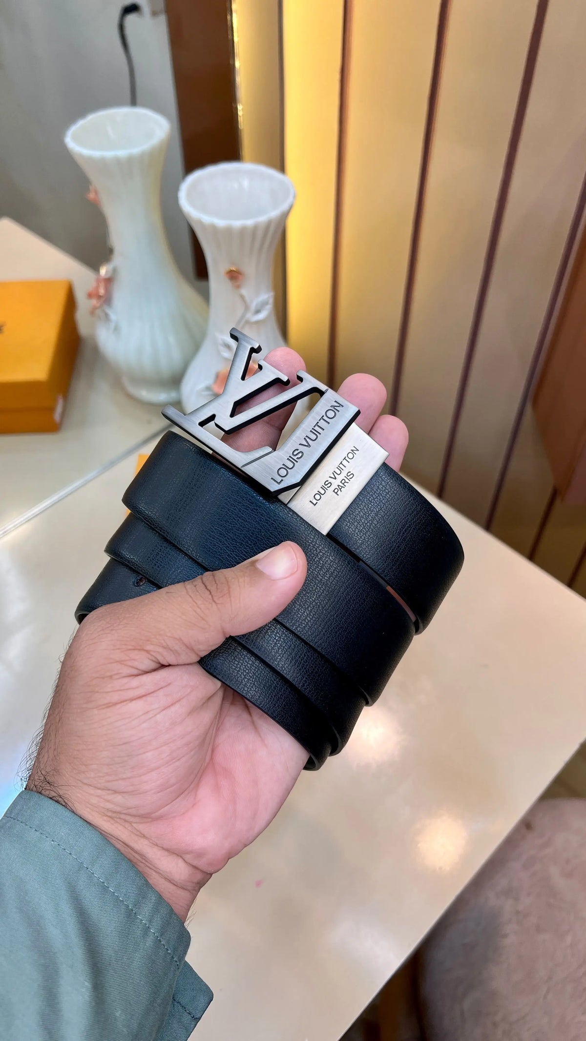 LV LOUIS VUITTON PREMIUM QUALITY IMP REVERSEABLE BELT WITH OG BOX