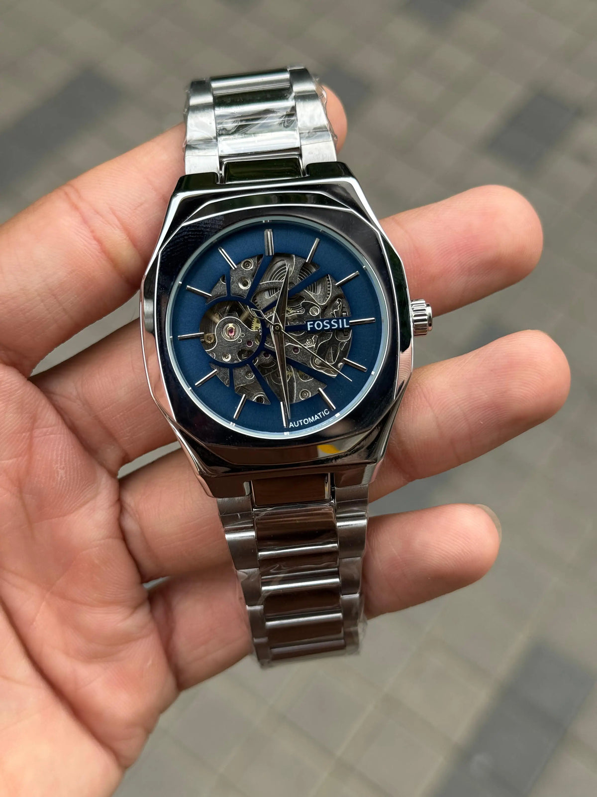 Fossil Skeleton Square Open Machine
