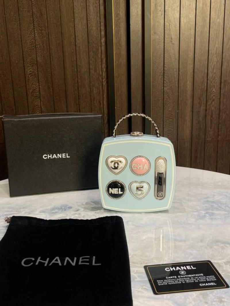 Chaneel makeup palette Minaudire Bag with box (STORE ARTICLE) 836
