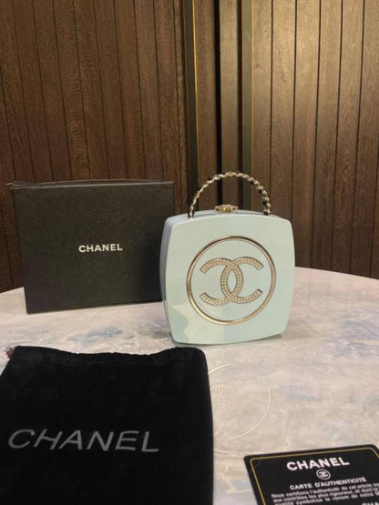 Chaneel makeup palette Minaudire Bag with box (STORE ARTICLE) 836