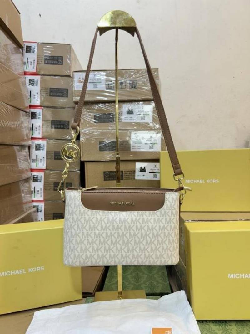 michael kor mk signature logo with box 929a
