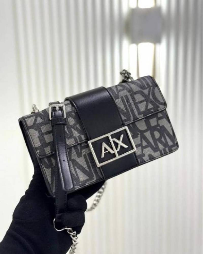 Armaani Exchange women jodie bag with box 847