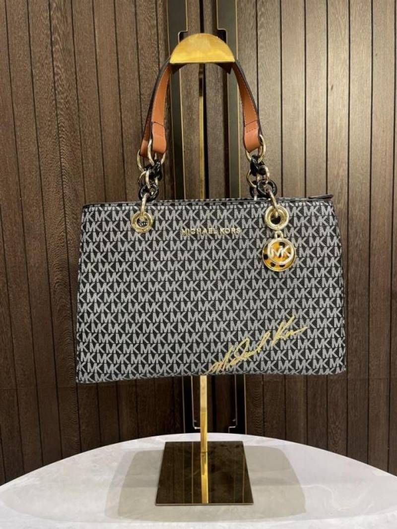michael kor cynthia signature small logo satchel with dust cover 821