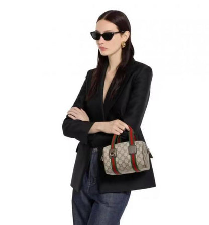 Guccci Mini GG handbag With wine magnetic box 635