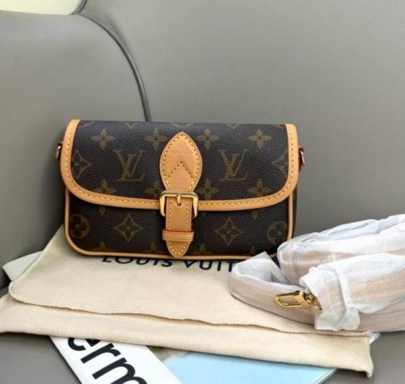 loui vuitton nano diane with box 720