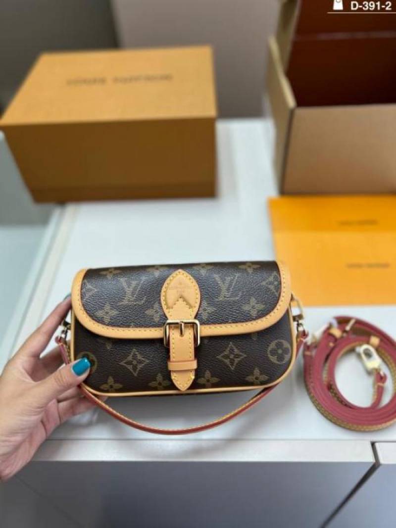 loui vuitton nano diane with box 720