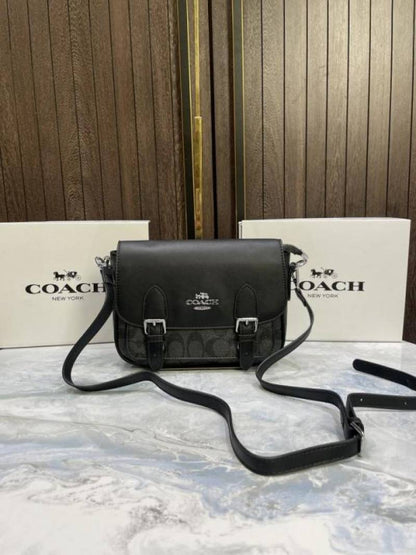 Coac lucy crossbody in signature canvas Without box 248