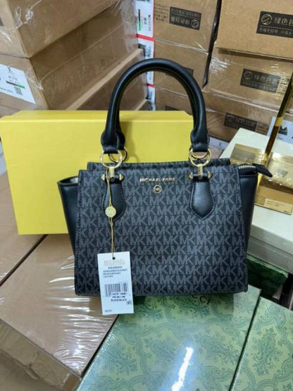Michael kor marilyn medium logo satchel with carry bag 927