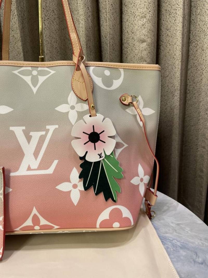 louiis vuitton Leather Flower Charm Neverfull shoulder bag with dust cover super premium quality 975
