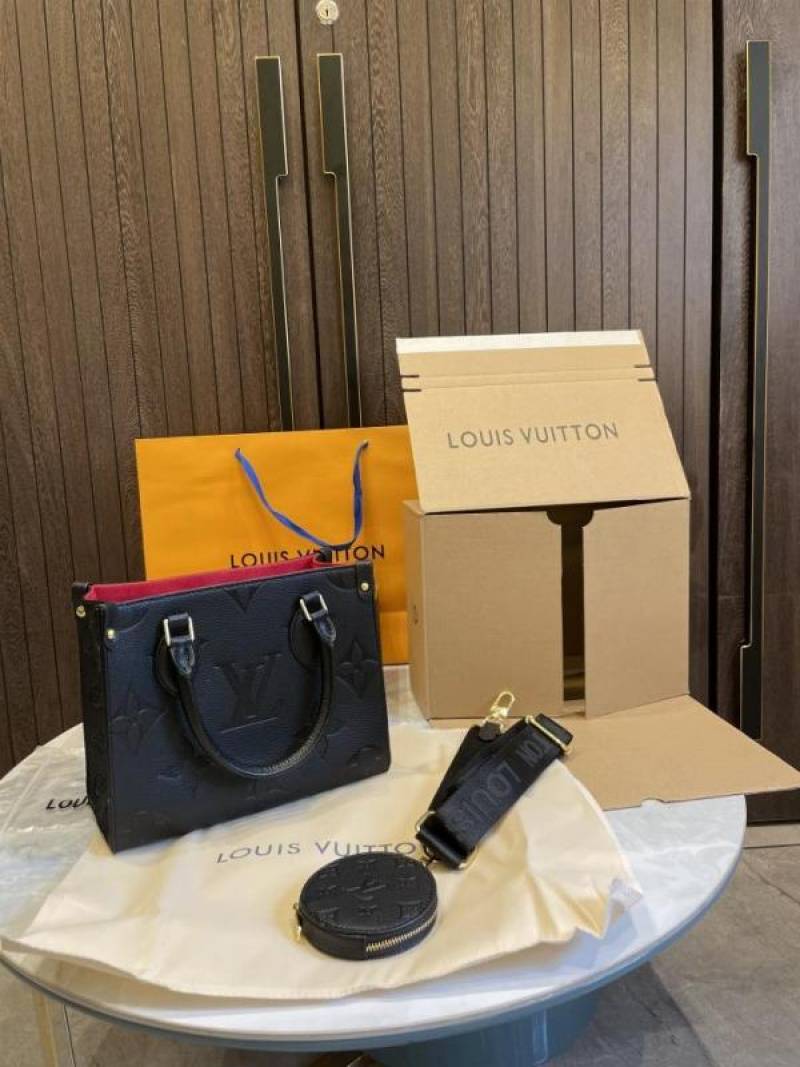 louiis vuitton OnTheGo PM with double box & carry bag 489