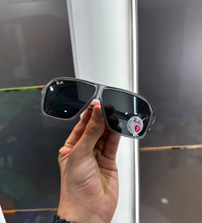 RAYBAN 4760 GREY BLACK MATT PREMIUM SHADES