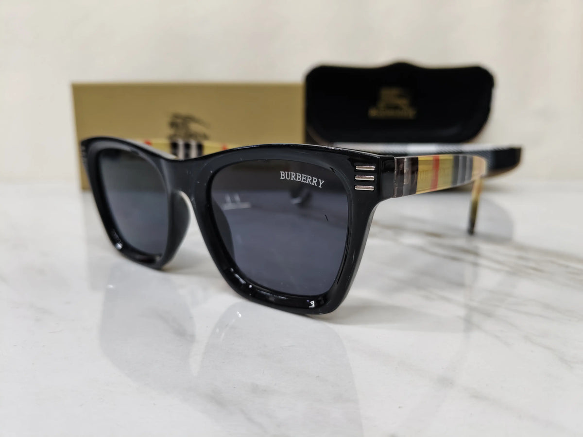 BURBERRY 2818 LOGO STICK