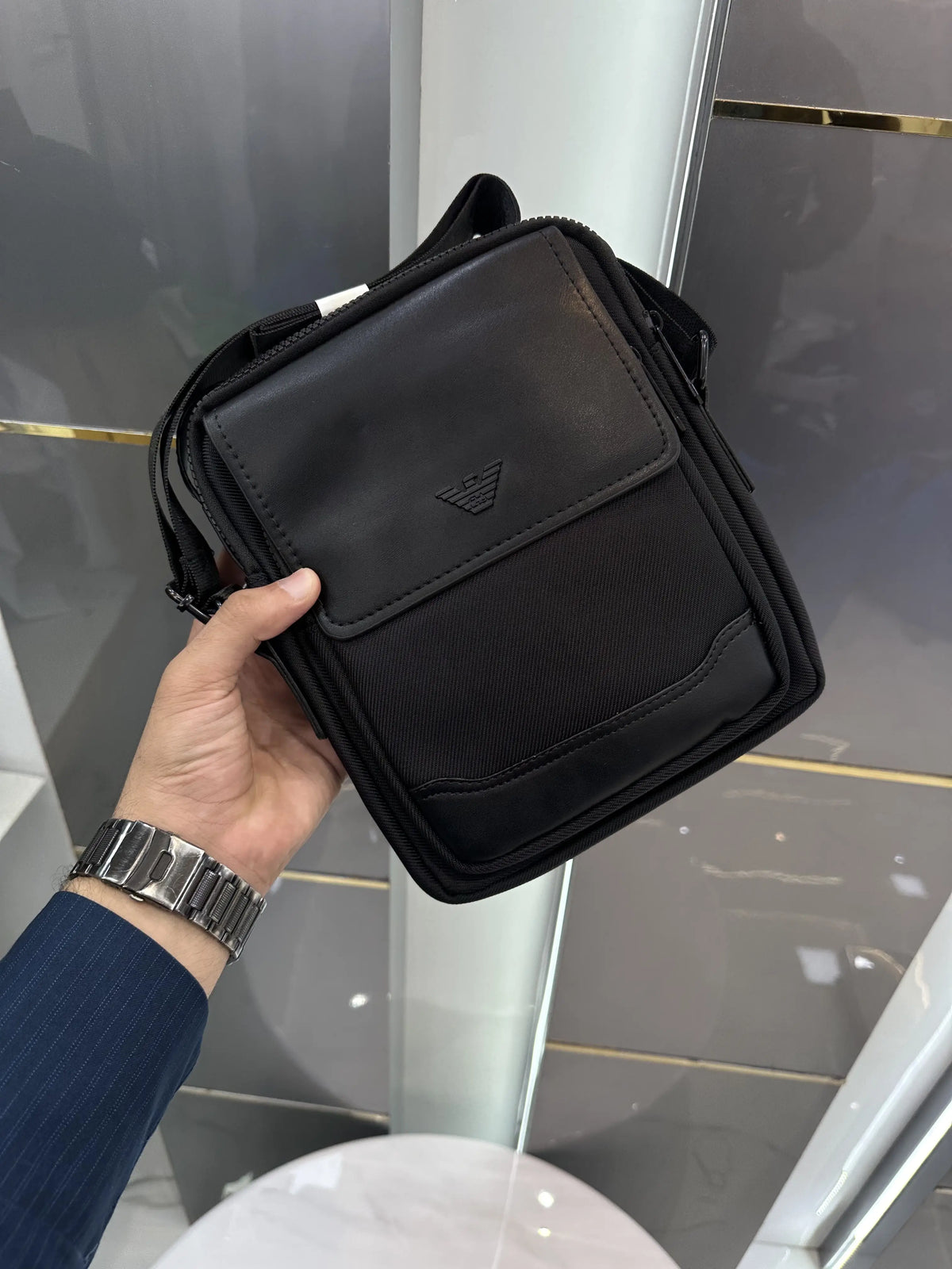 Giorgio Arman i Luxury Sling Bag Black g0087