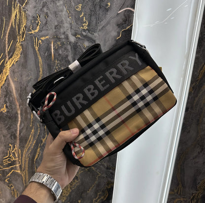 Burberr y Premium Cross Body Bag Beige With Magnetic Box