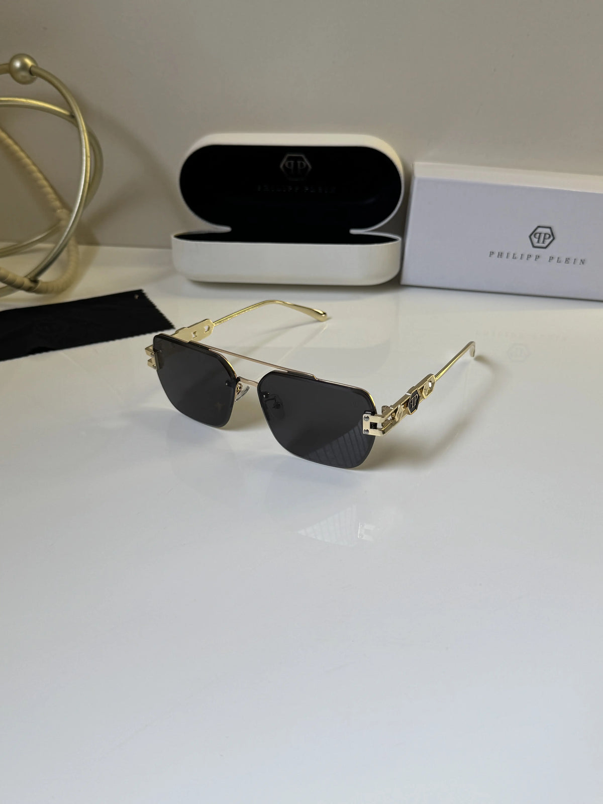 Philipp_Plein_26043_Gold_Black