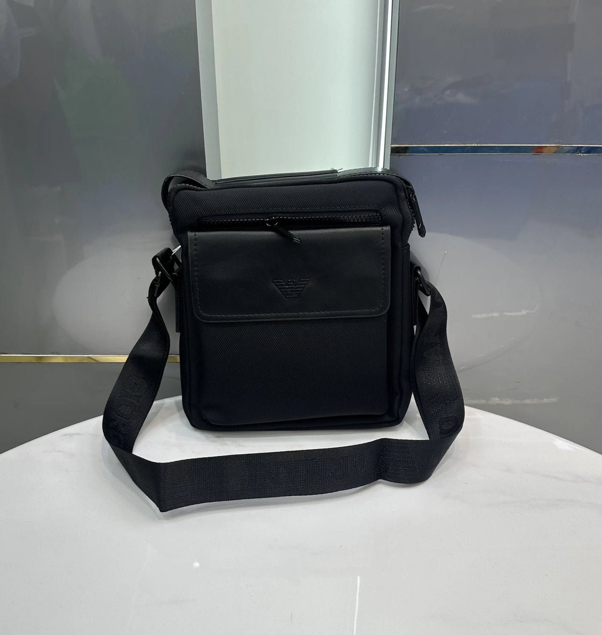 Giorgio Arman i Luxury Sling Bag Black g0097