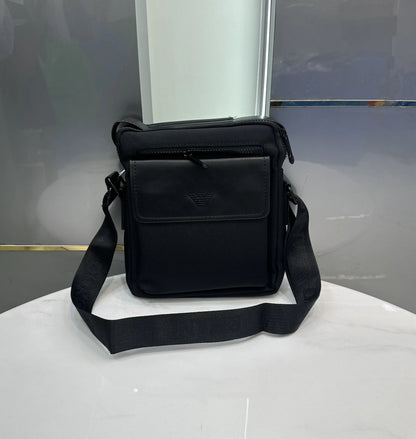 Giorgio Arman i Luxury Sling Bag Black g0097