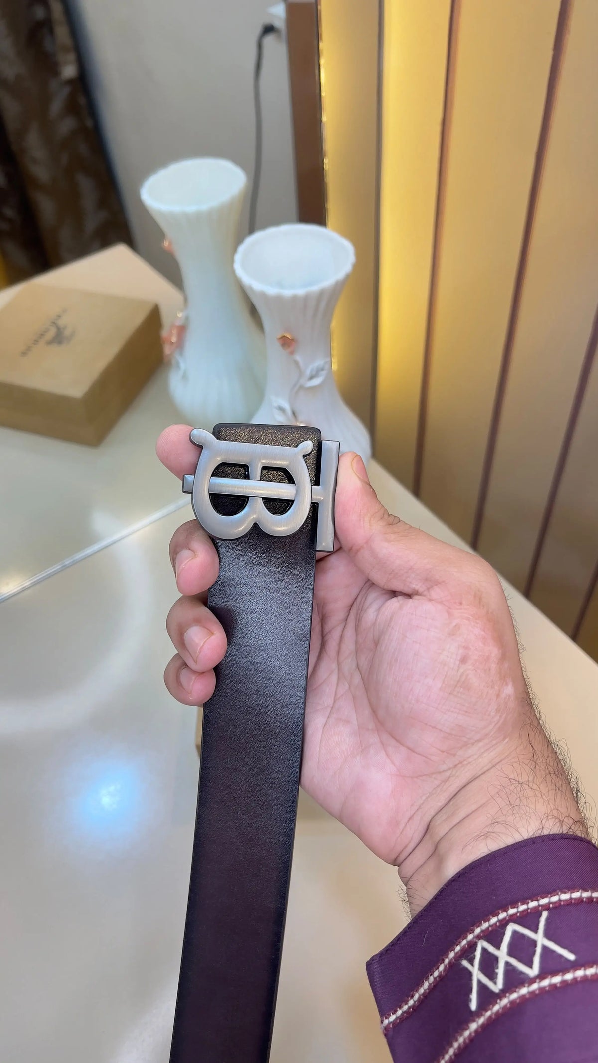 BB BURBERRY PREMIUM QUALITY IMP LEATHER BELTS WITH OG BOX