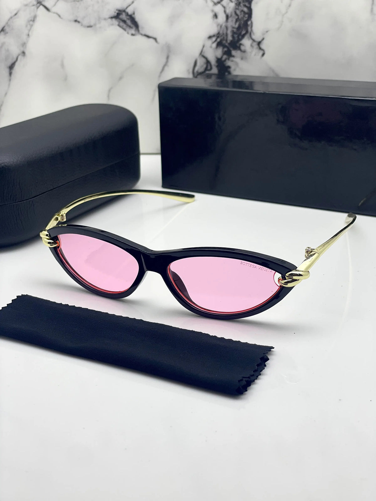 Bottega Veneta 305 gold pink