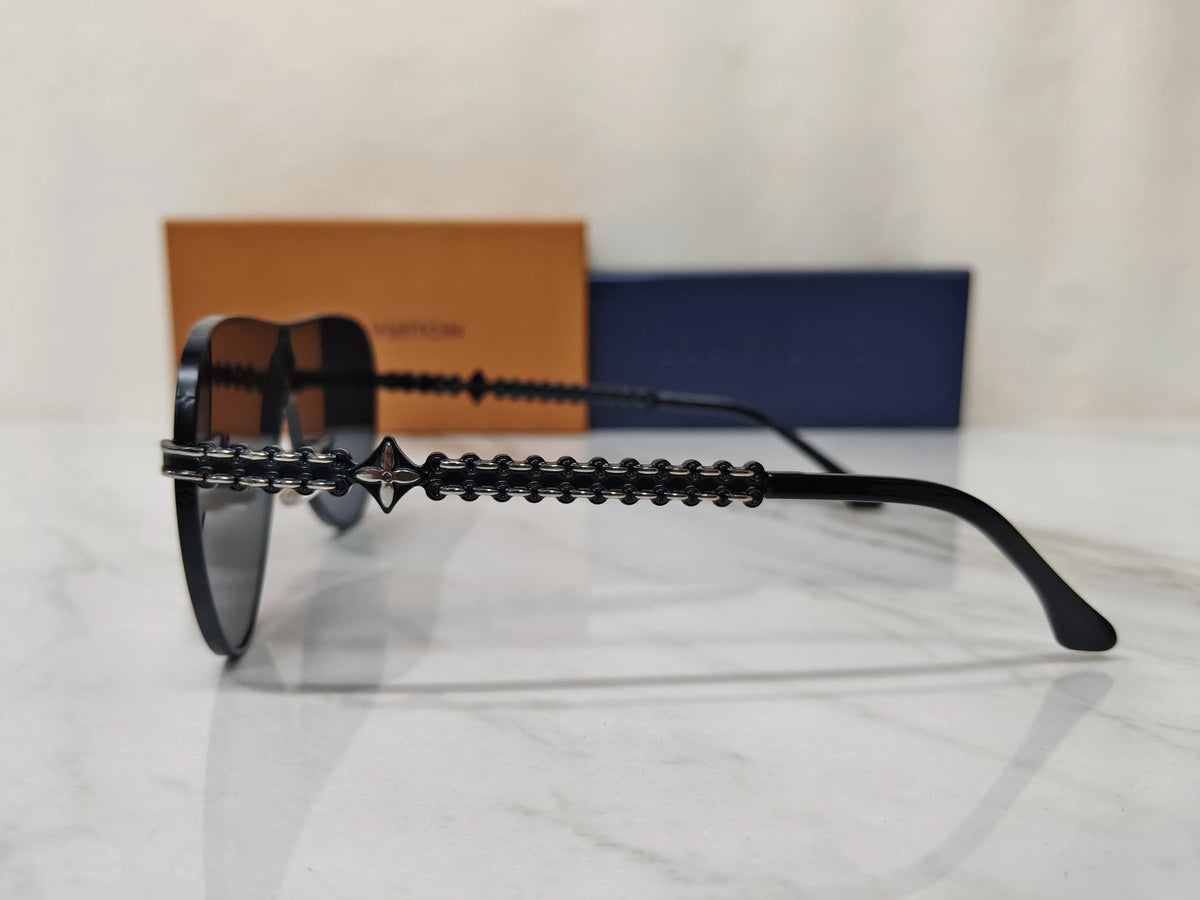 LOUIS VUITTON 382 LUXURY BLACK METAL SHADES