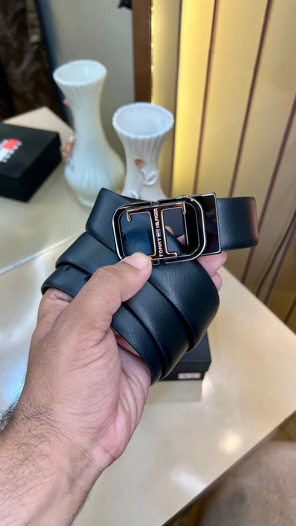 TOMMY HILFIGER IMP PREMIUM QUALITY REVERSEABLE BELT WITH OG BOX TH-916