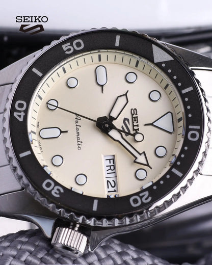 Seiko 5 Sports DayDate