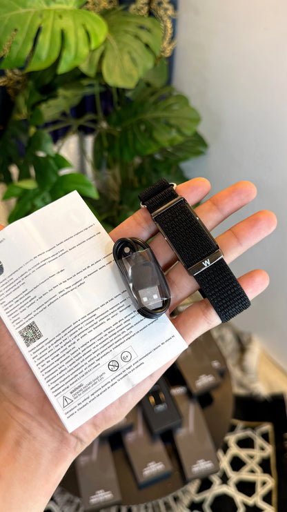 WHOOP ONE FITNESS BAND